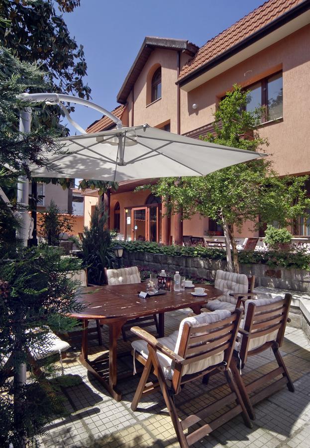 Hotel Anita House Perushtitsa Exterior foto