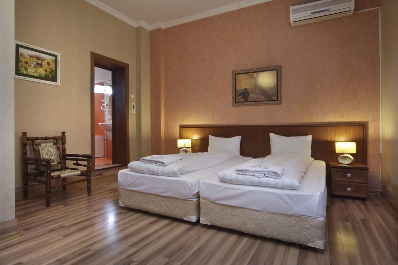 Hotel Anita House Perushtitsa Exterior foto