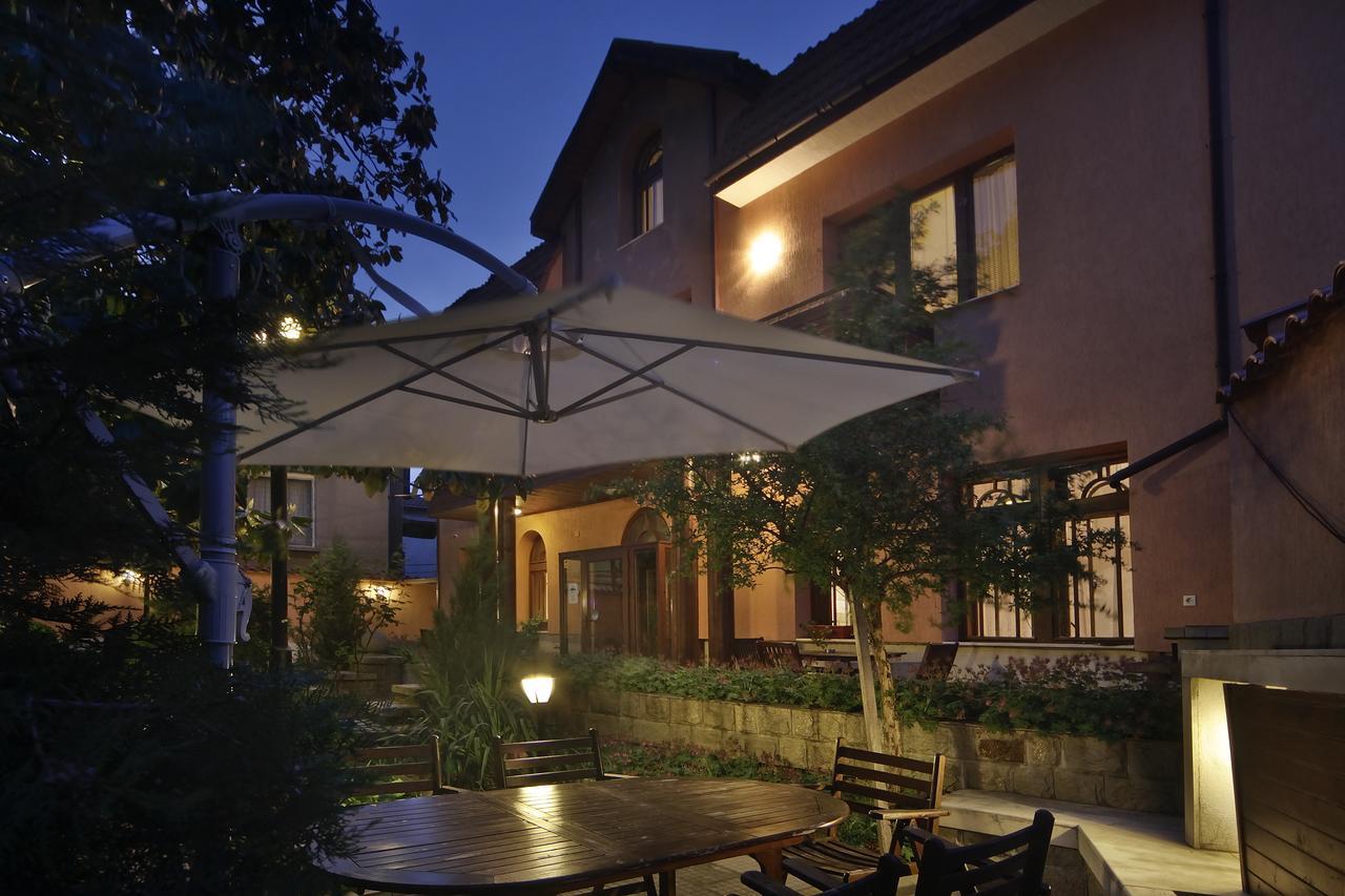 Hotel Anita House Perushtitsa Exterior foto